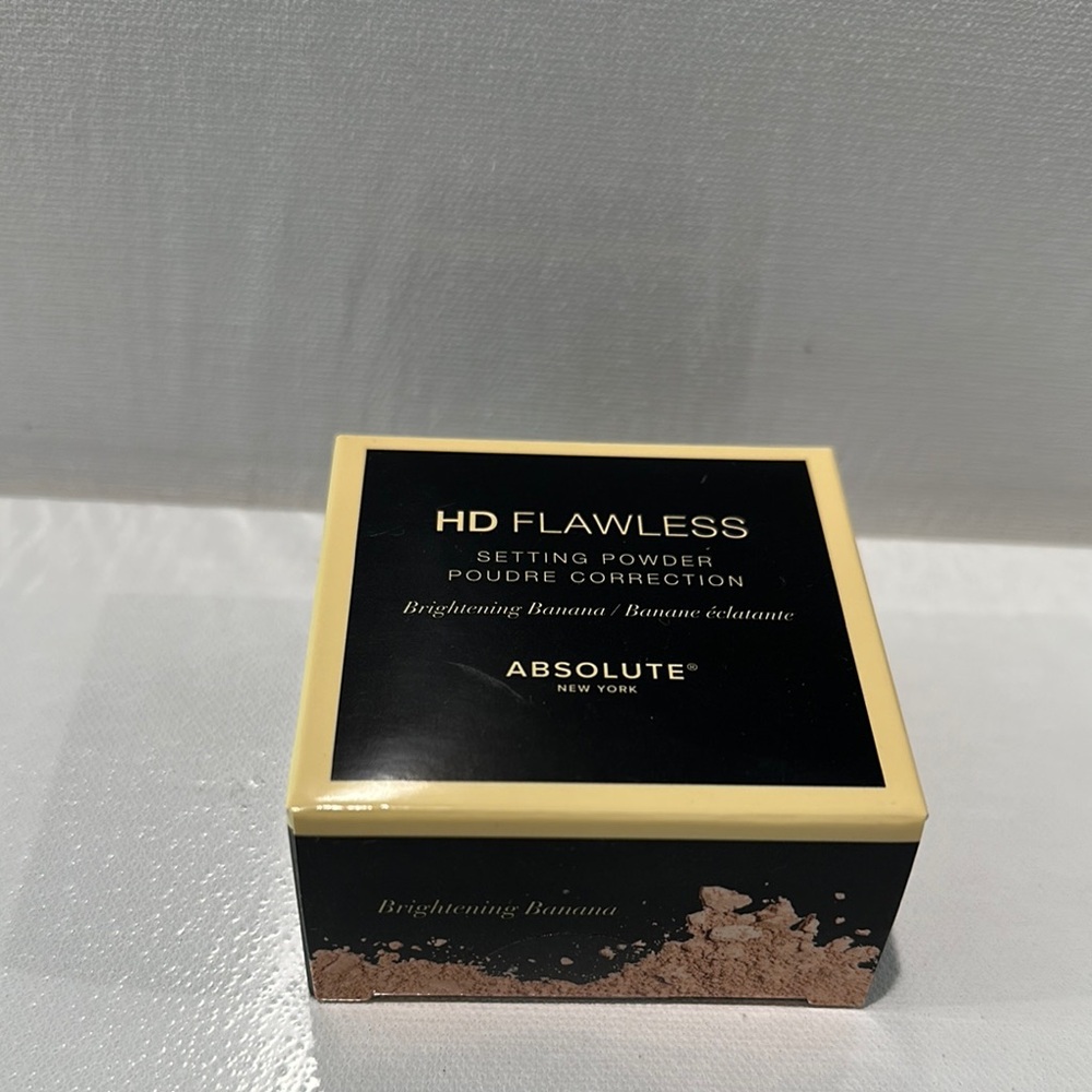 Absolute New York Bright Banana HD Flawless Setting Powder.